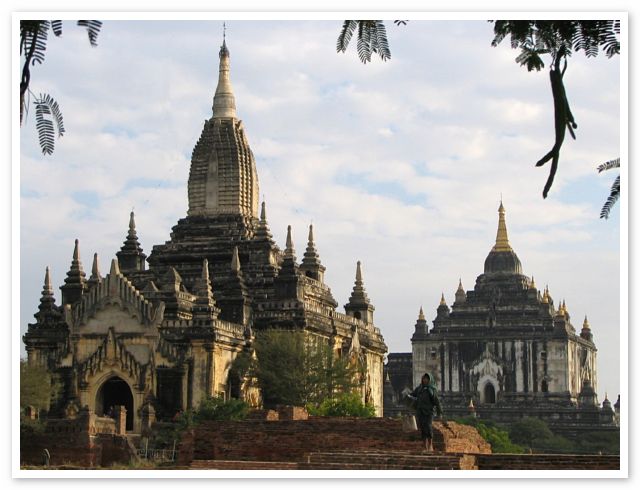 Tempel - BAGAN